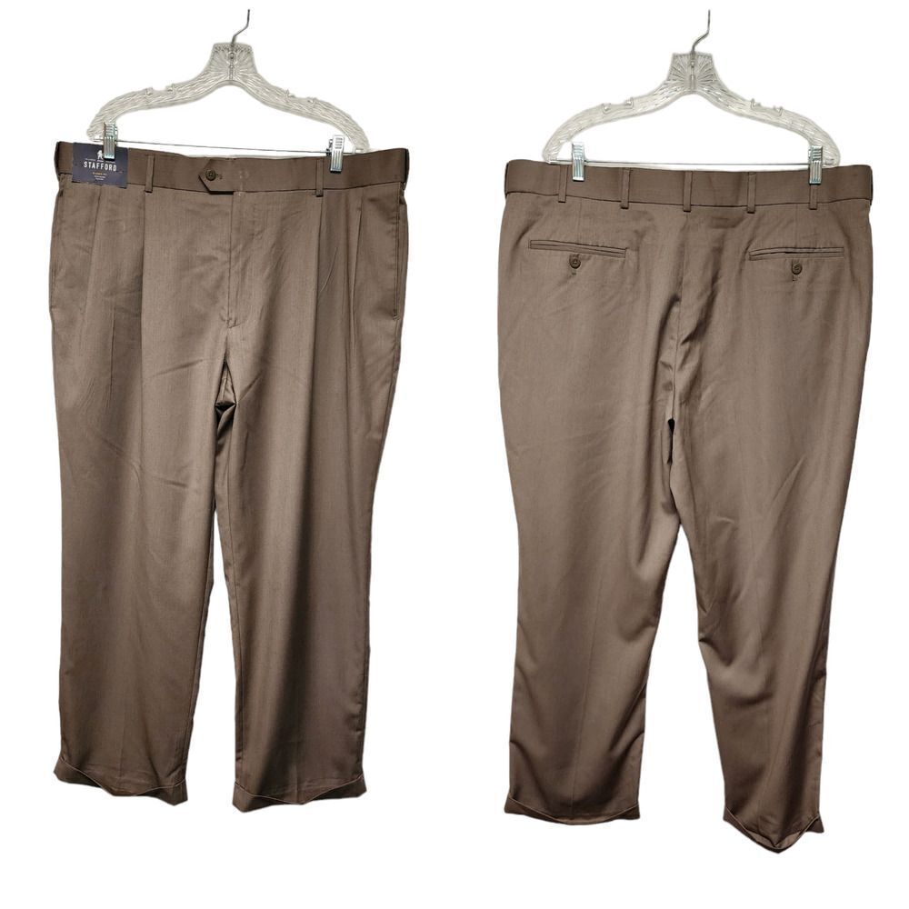 STAFFORD Mens Classic Fit Year Round Trouser Dress Pant Pleated Plaid 42x30 NWT